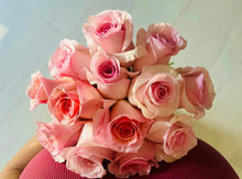 Load image into Gallery viewer, Pink Roses - Stemmz

