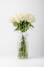 Load image into Gallery viewer, White Roses - Stemmz
